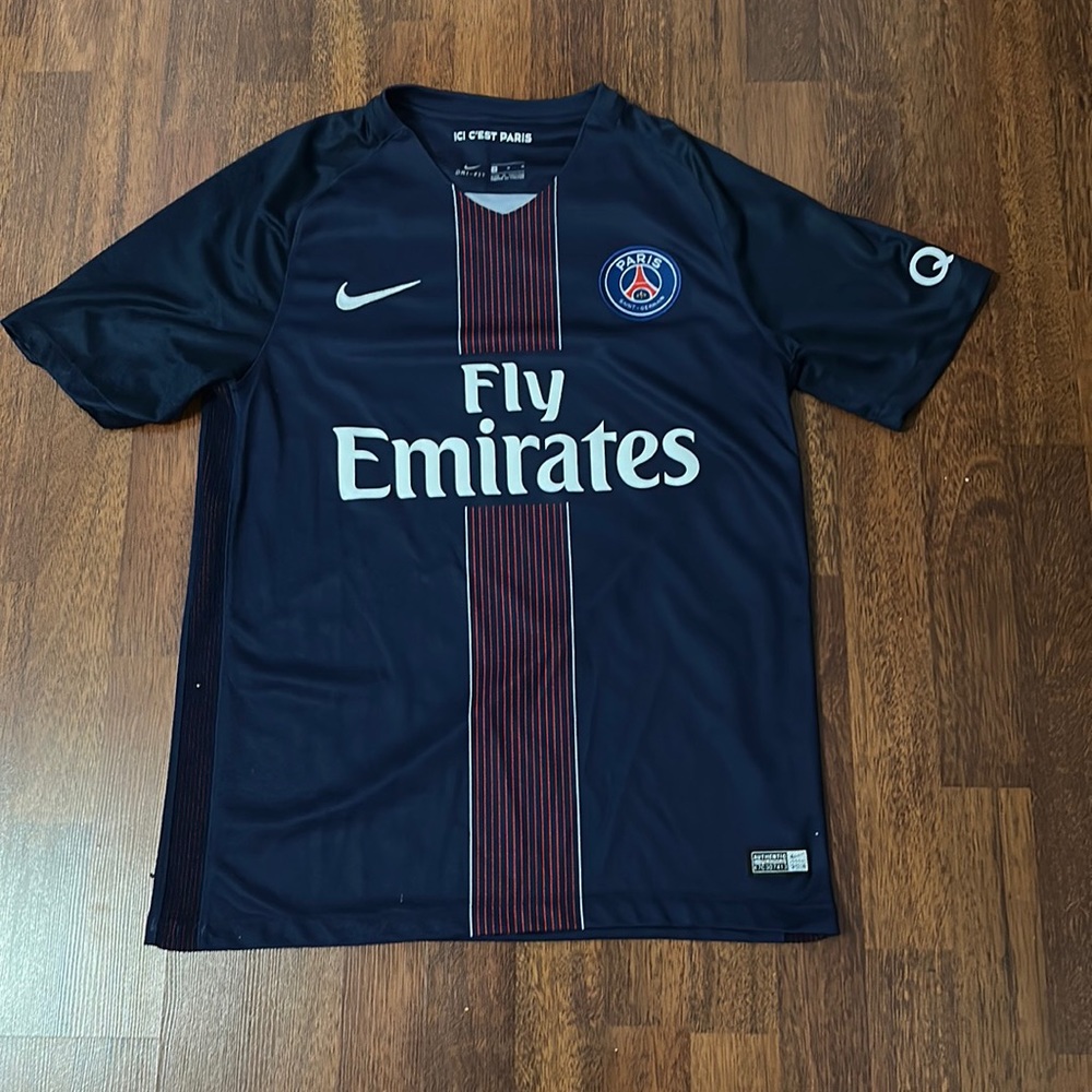 Men’s Size (M) Nike Navy Paris Saint Germain Jersey